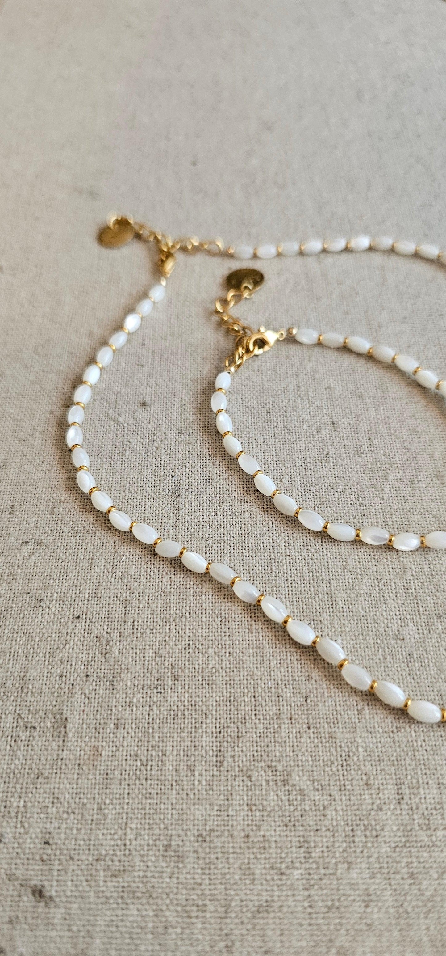 Bracelet Brune en perles de nacre-3