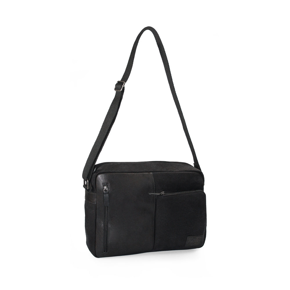 K0022AB | Messenger in Canvas/Vera Pelle, pieno fiore, volanata - Colore Nero. Accessori Nickel Anticato, Chiusura superiore con lampo. Dimensioni: cm 35 x 26 x 10. Confezione: Sacchetto Tnt-1