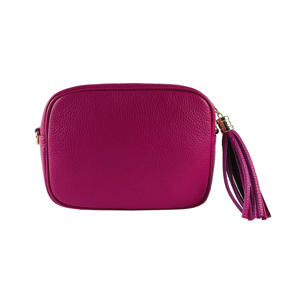 RB1007BE | Tracollina Donna in Vera Pelle Made in Italy.Tracolla removibile. Attacchi con moschettoni in metallo Oro Lucido - Colore Fuxia - Dimensioni: cm 20 x 15 x 7-3